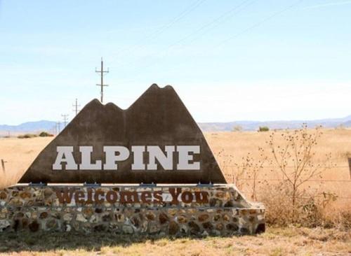 Alpine City Place מראה חיצוני תמונה